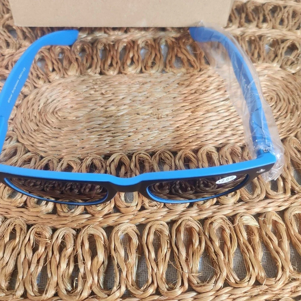 Lot Of 2 Reading Sunglasses Strength 2.0